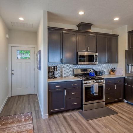 Oceanview Townhome - Pet Friendly - Sleeps 6 - King 迪波湾 外观 照片