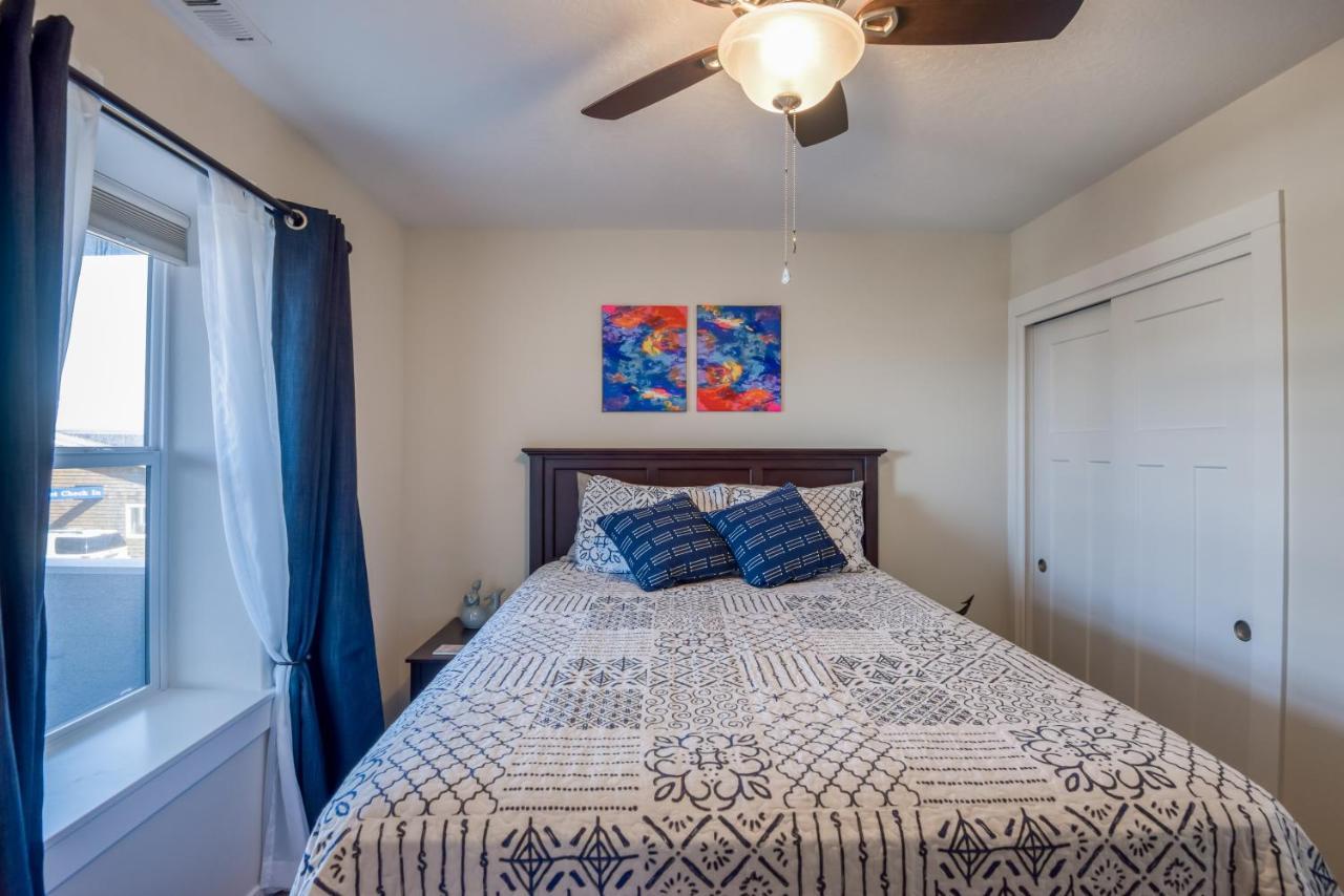 Oceanview Townhome - Pet Friendly - Sleeps 6 - King 迪波湾 外观 照片