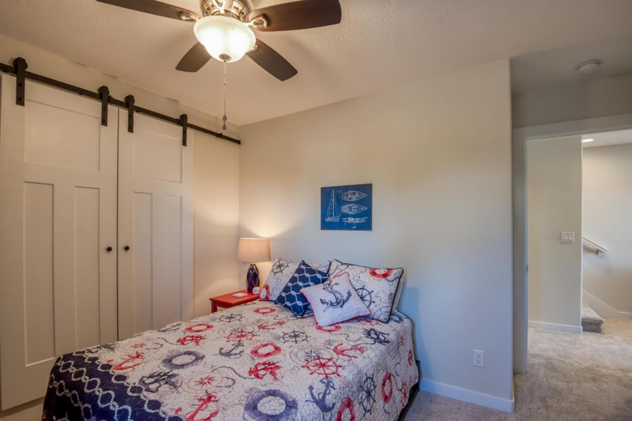 Oceanview Townhome - Pet Friendly - Sleeps 6 - King 迪波湾 外观 照片